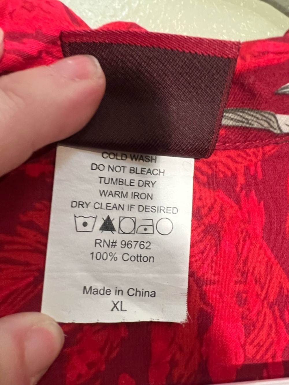 Hard Rock Cafe Destin Mens XL Red Tropical Hibiscus Hawaiian Button Up Shirt - Picture 9 of 9